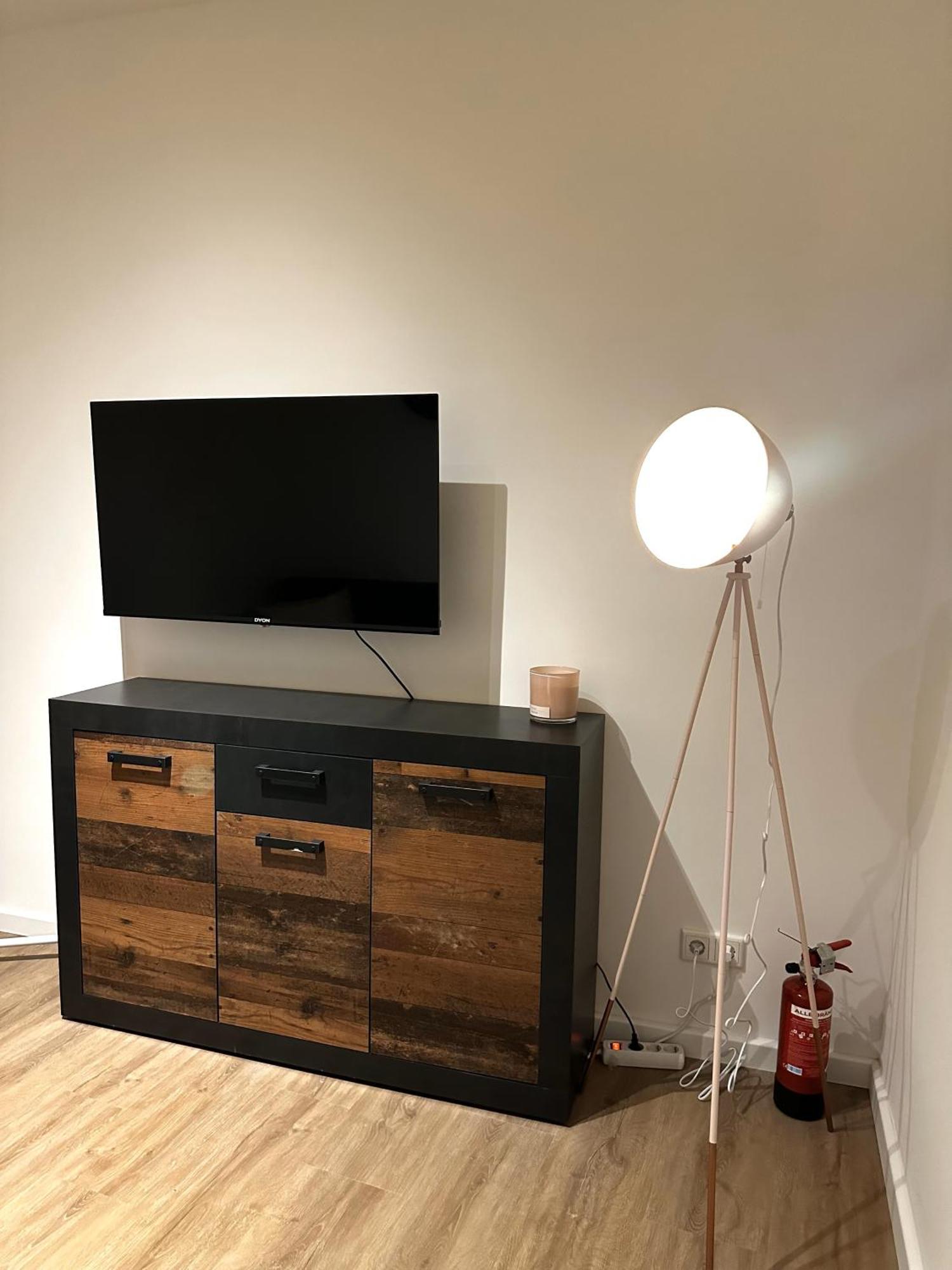 Rtr Essen - Fuer Bis Zu 8 Personen - Voll Ausgestattet - Zentral Limbecker Platz - Messe - Uniklinikum - Smart Tv - Modern Apartman Kültér fotó