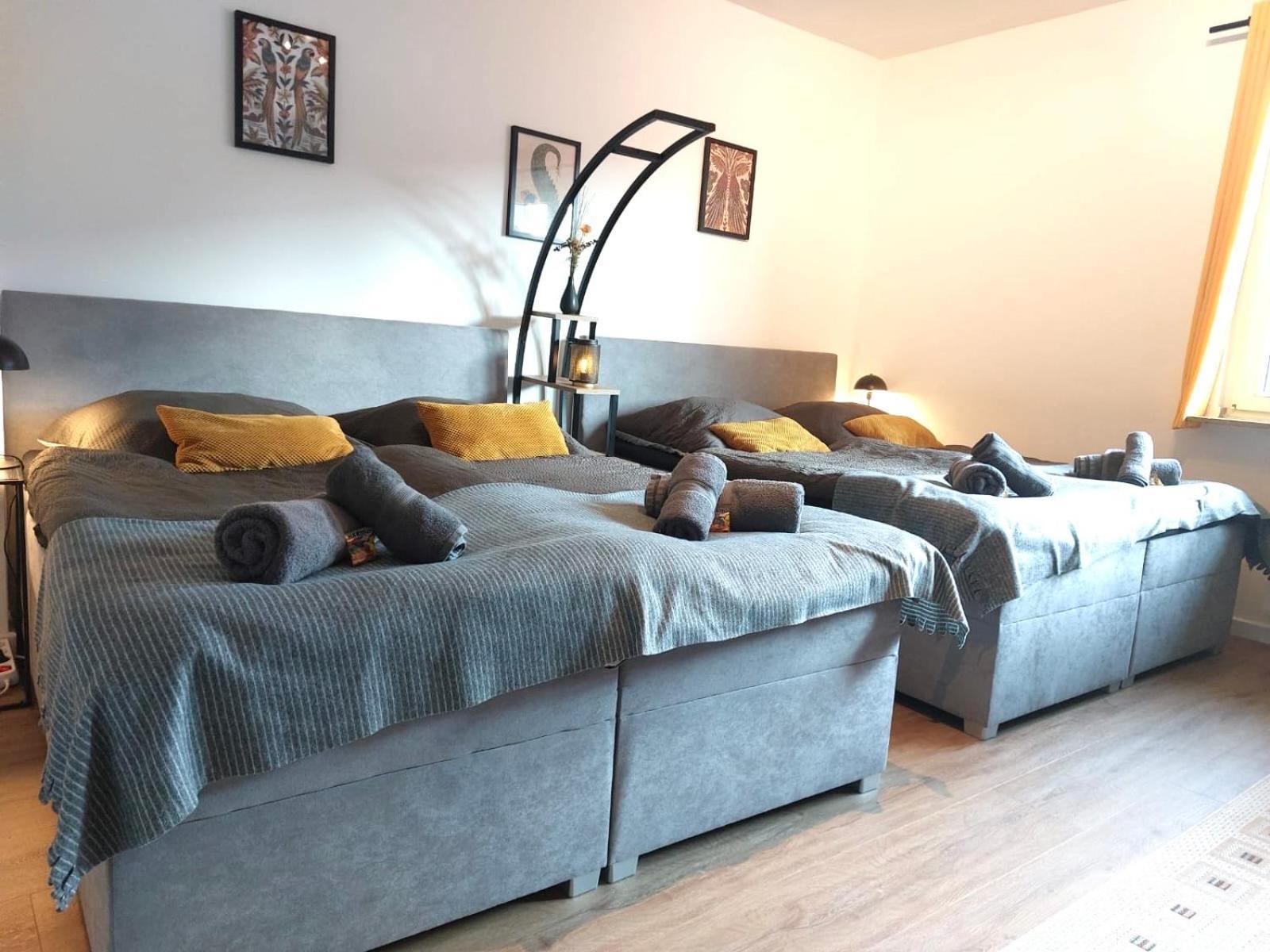 Rtr Essen - Fuer Bis Zu 8 Personen - Voll Ausgestattet - Zentral Limbecker Platz - Messe - Uniklinikum - Smart Tv - Modern Apartman Kültér fotó